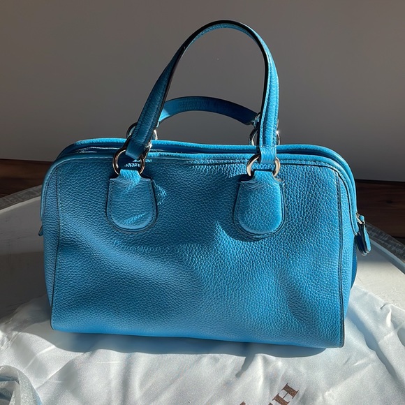 Coach very gently used. Beautiful condition! Silver hardware. - Picture 3 of 11